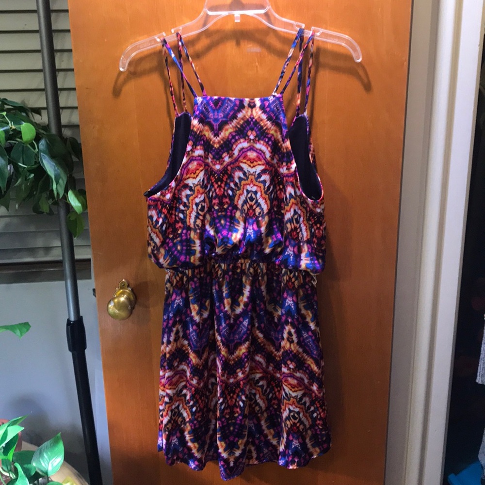 Abstract Patterned Dress - Picture 4 of 4